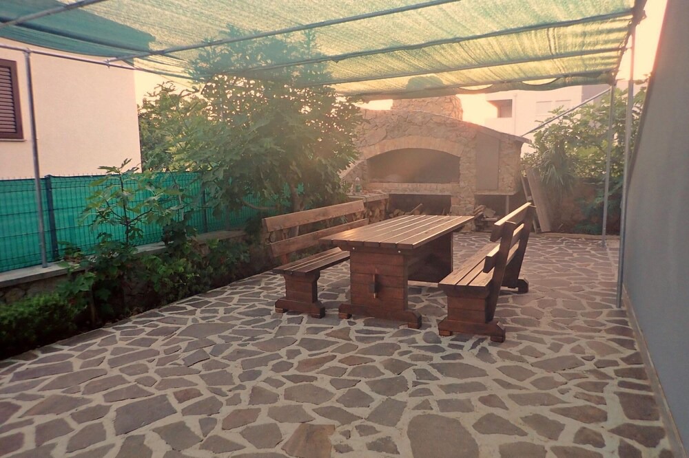 Photo of Outdoor in Seline