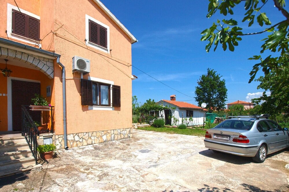 Photo of Outdoor in Matohanci