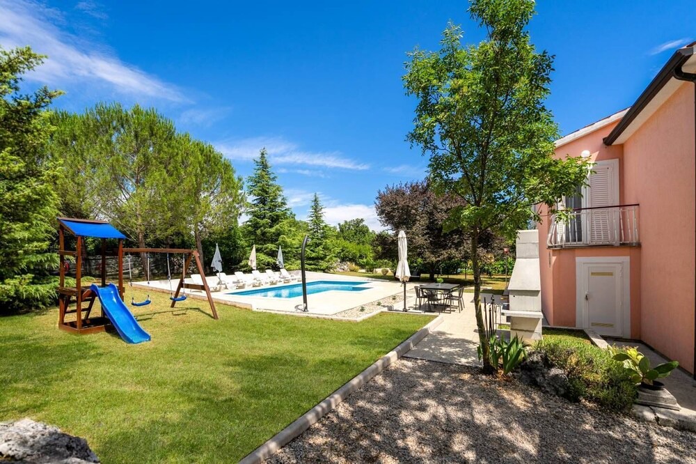 Photo of Outdoor in Marceljani