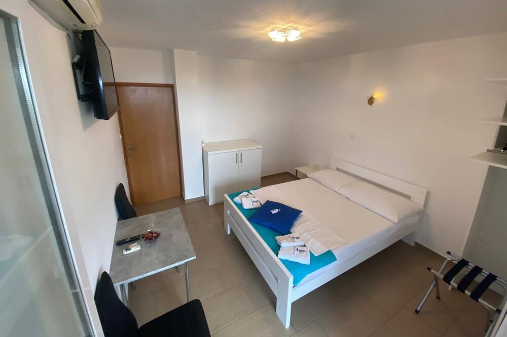 Photo of Bedroom in Omisalj