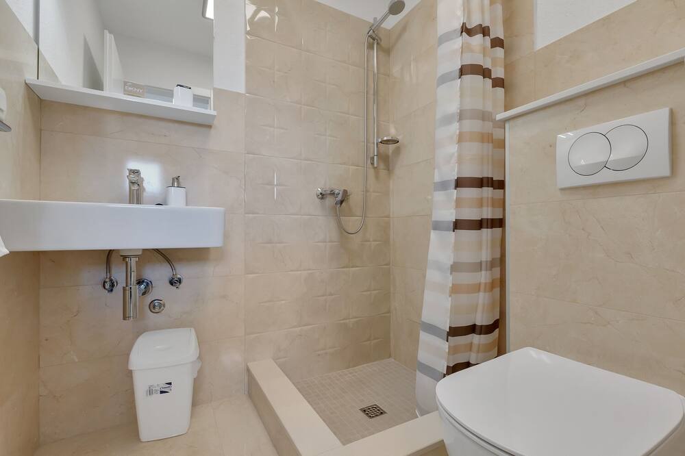 Photo of Bathroom in Podgora