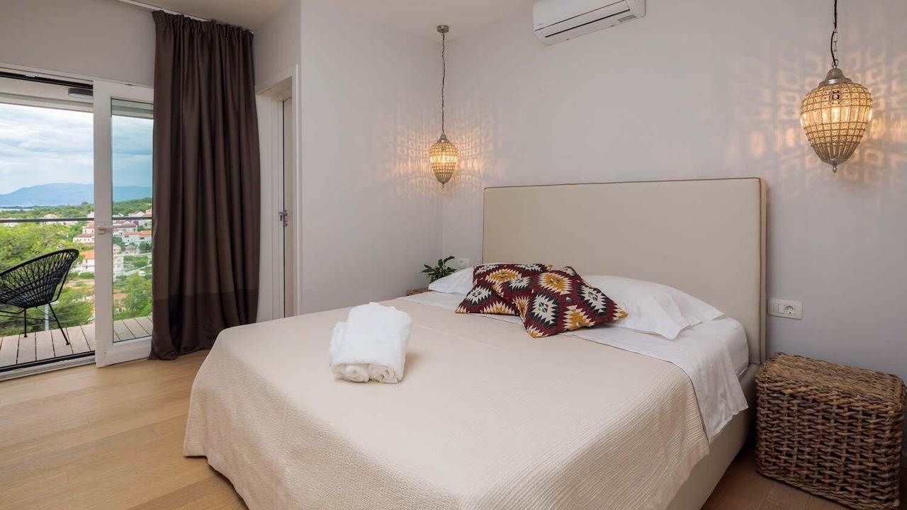 Photo of Bedroom in Sutivan