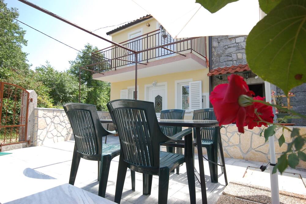 Photo of Patio Balcony in Nenadici