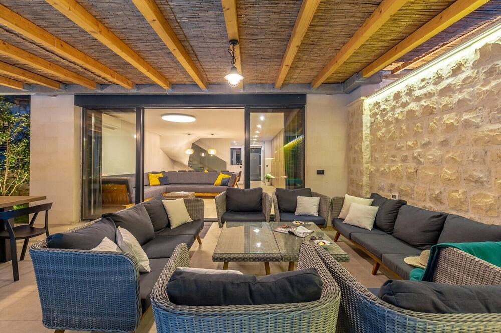 Photo of Outdoor in Pile