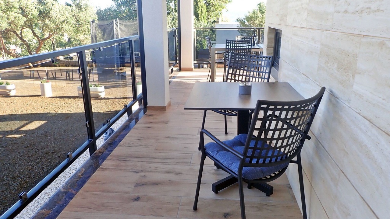 Photo of Outdoor in Seline
