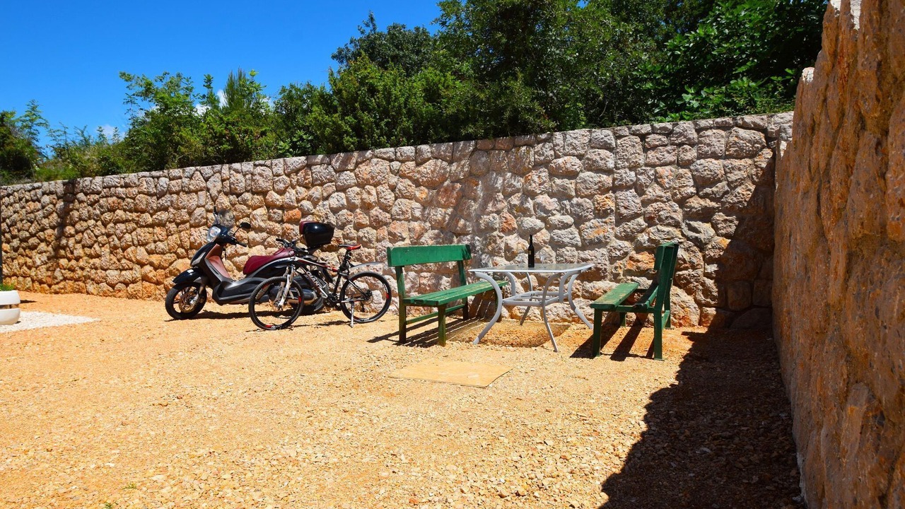 Photo of Outdoor in Seline