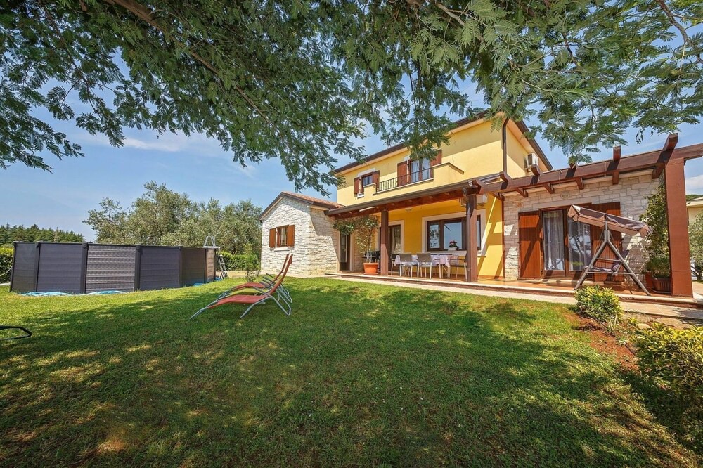 Photo of Outdoor in Mugeba