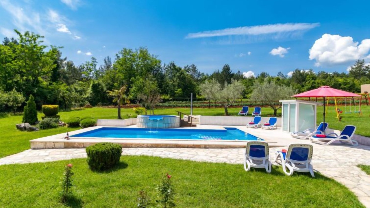 Photo of Outdoor in Rakotule