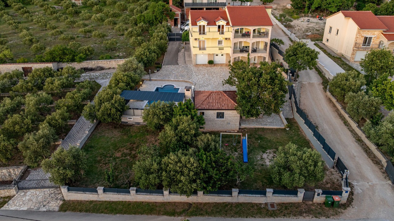 Photo of Outdoor in Lisicici