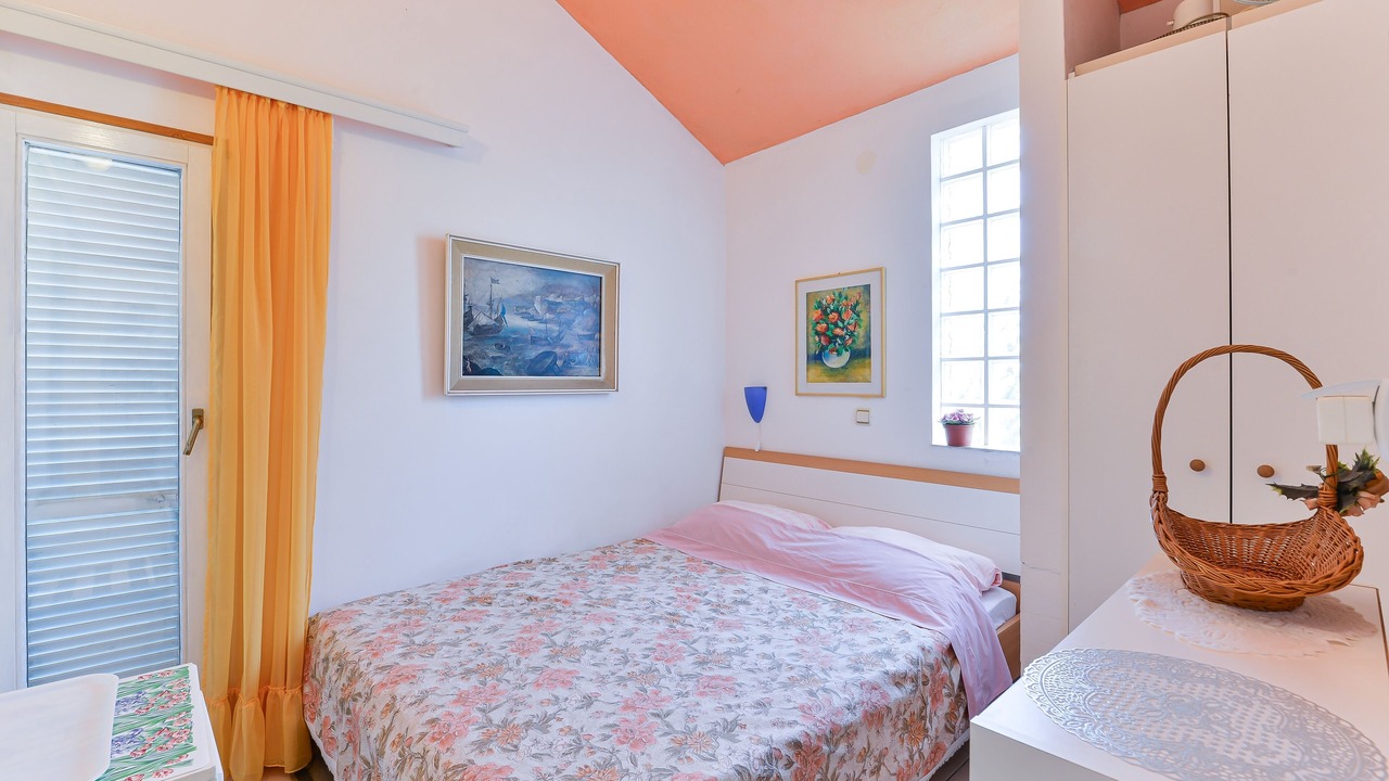 Photo of Bedroom in Vir