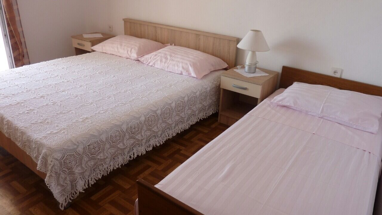 Photo of Bedroom in Metajna