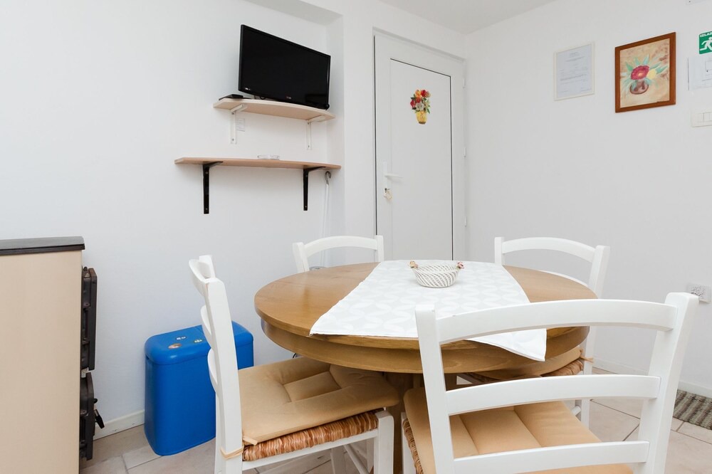 Photo of Kitchen in Brsec