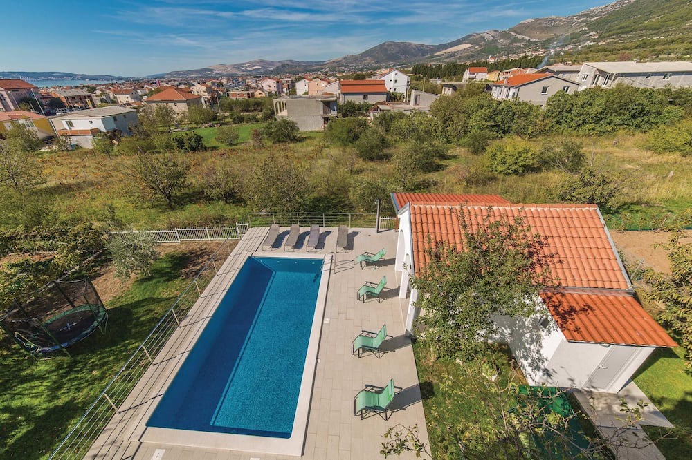 Photo of Outdoor in Kastel Luksic