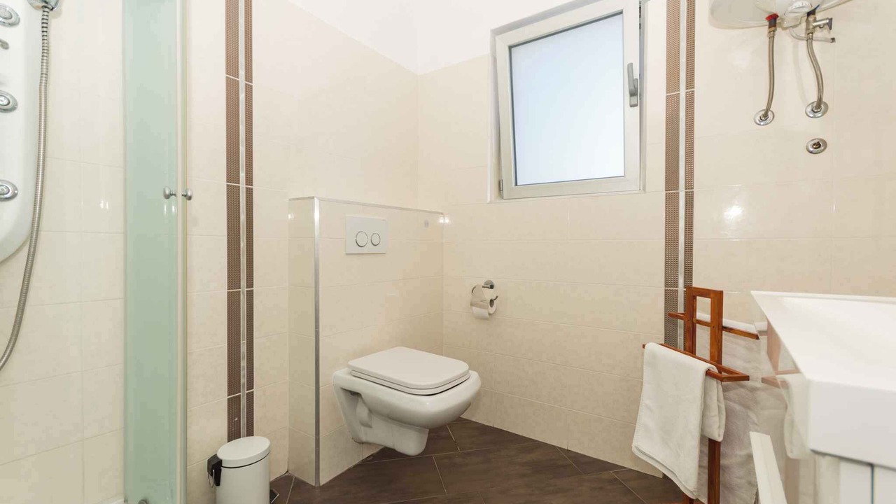 Photo of Bathroom in Tribunj