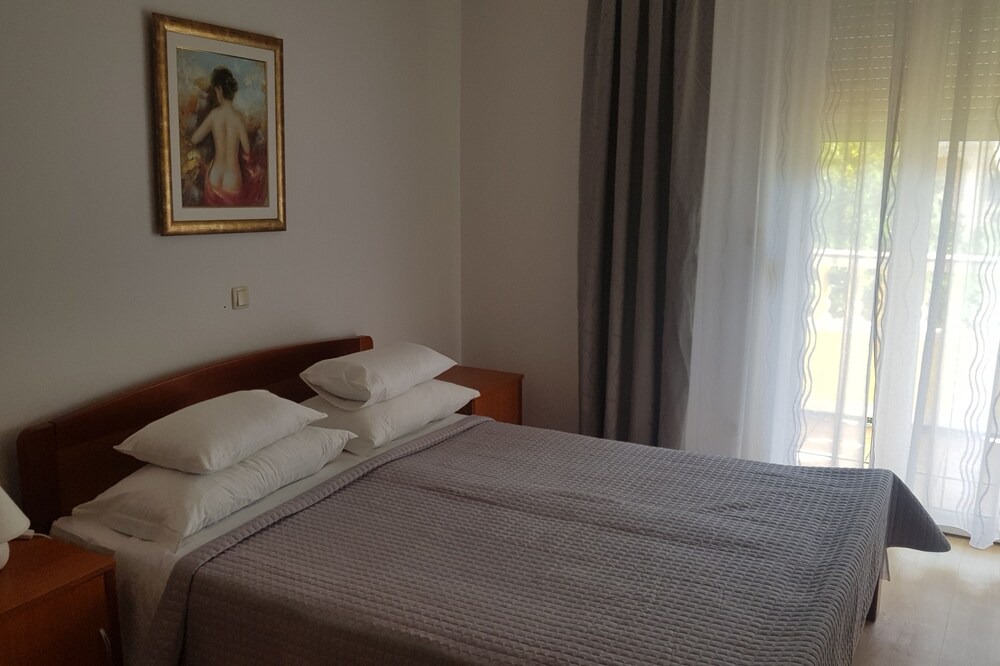 Photo of Bedroom in Banjol