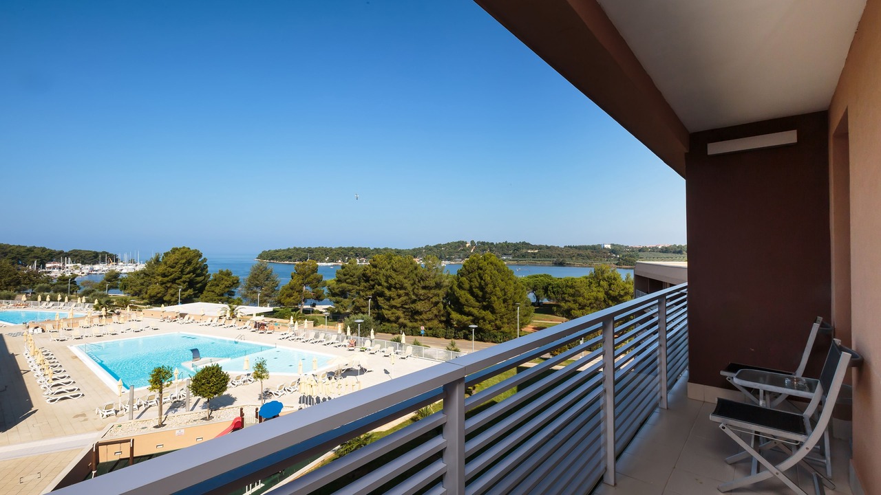 Photo of Patio Balcony in Zelena
