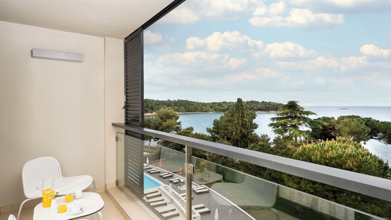 Photo of Patio Balcony in Zelena