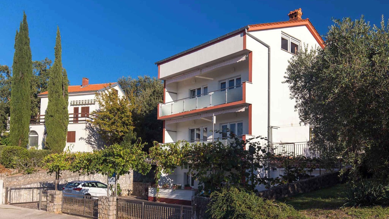 Photo of Buildings in Malinska