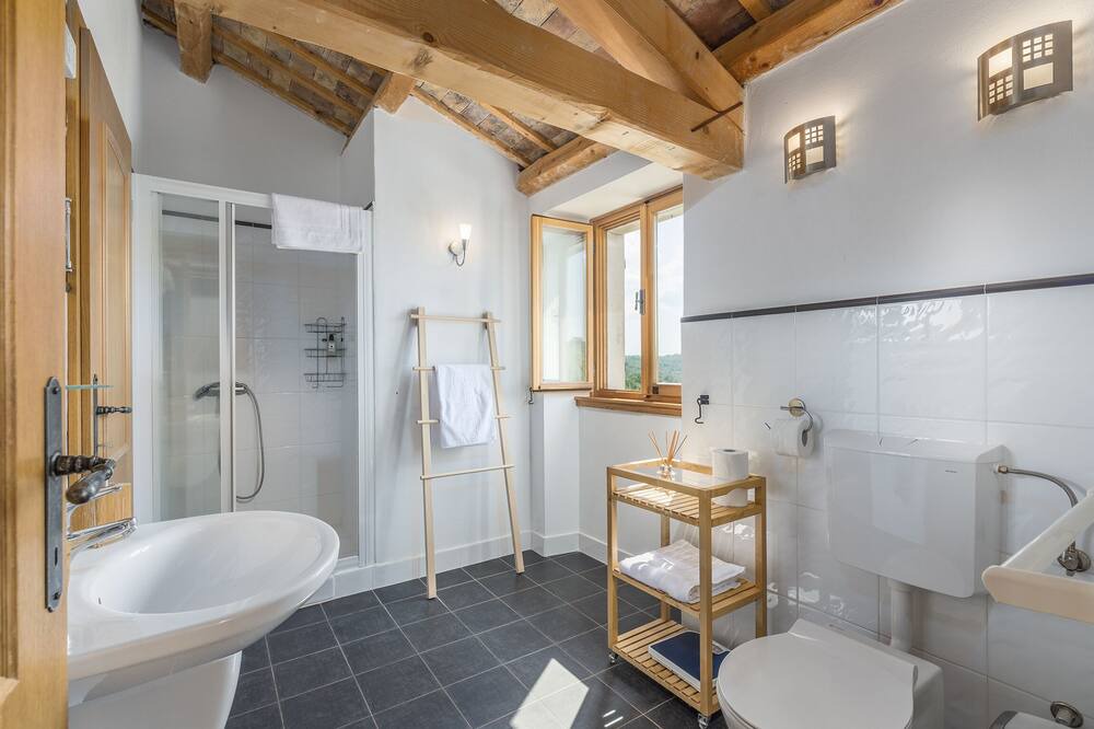 Photo of Bathroom in Rakotule