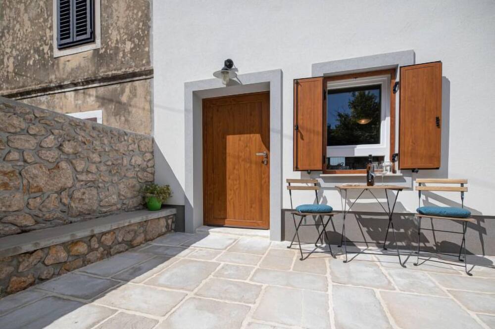 Photo of Patio Balcony in Omisalj