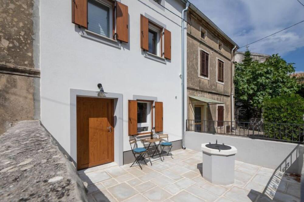 Photo of Patio Balcony in Omisalj