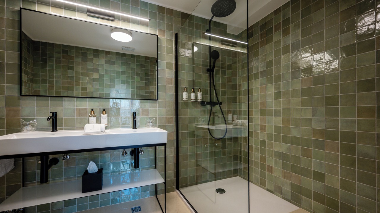 Photo of Bathroom in Pile