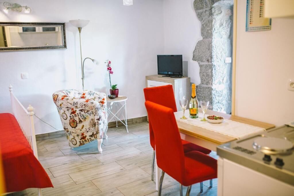 Photo of Bedroom in Grabri