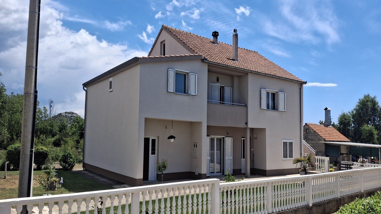 Photo of Patio Balcony in Velim