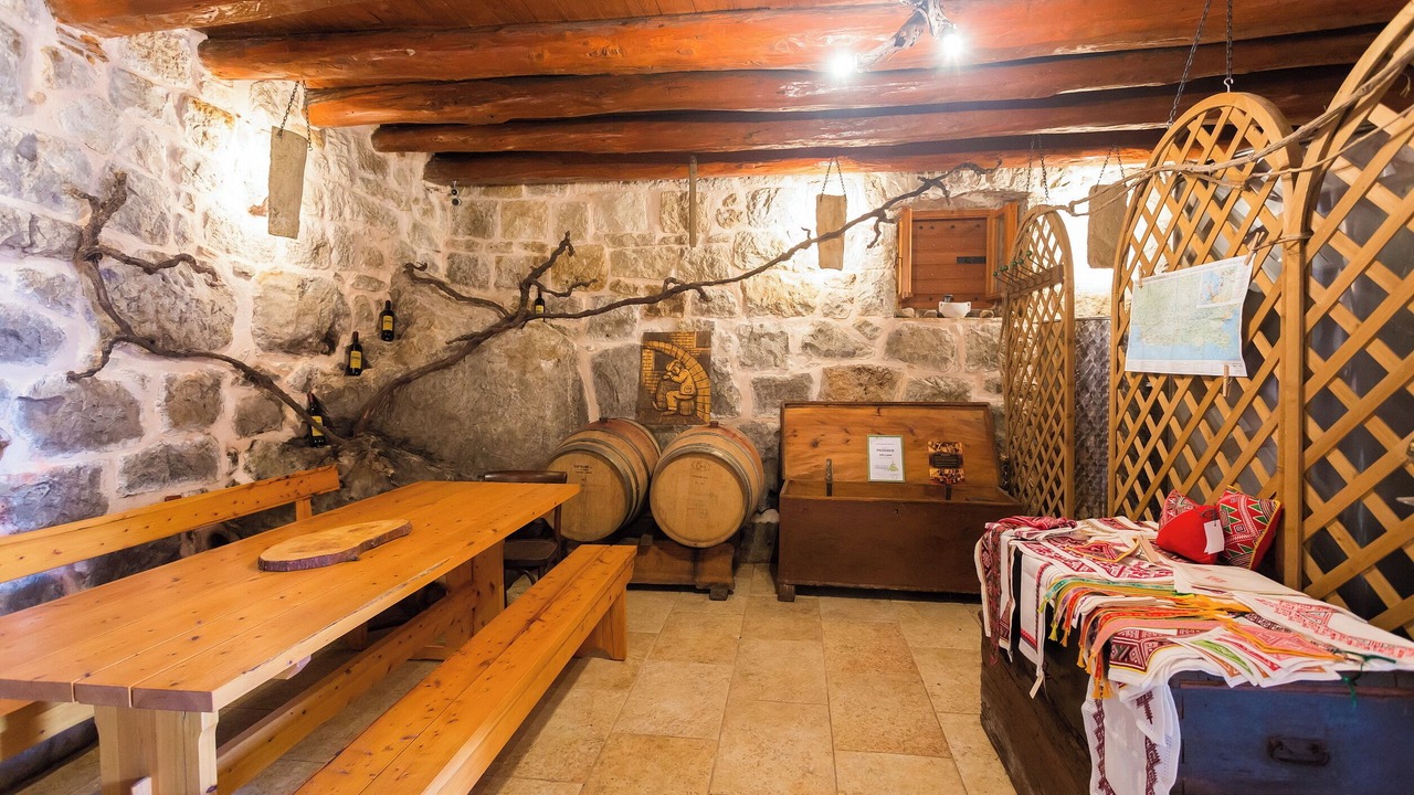 Photo of Others in Popovici