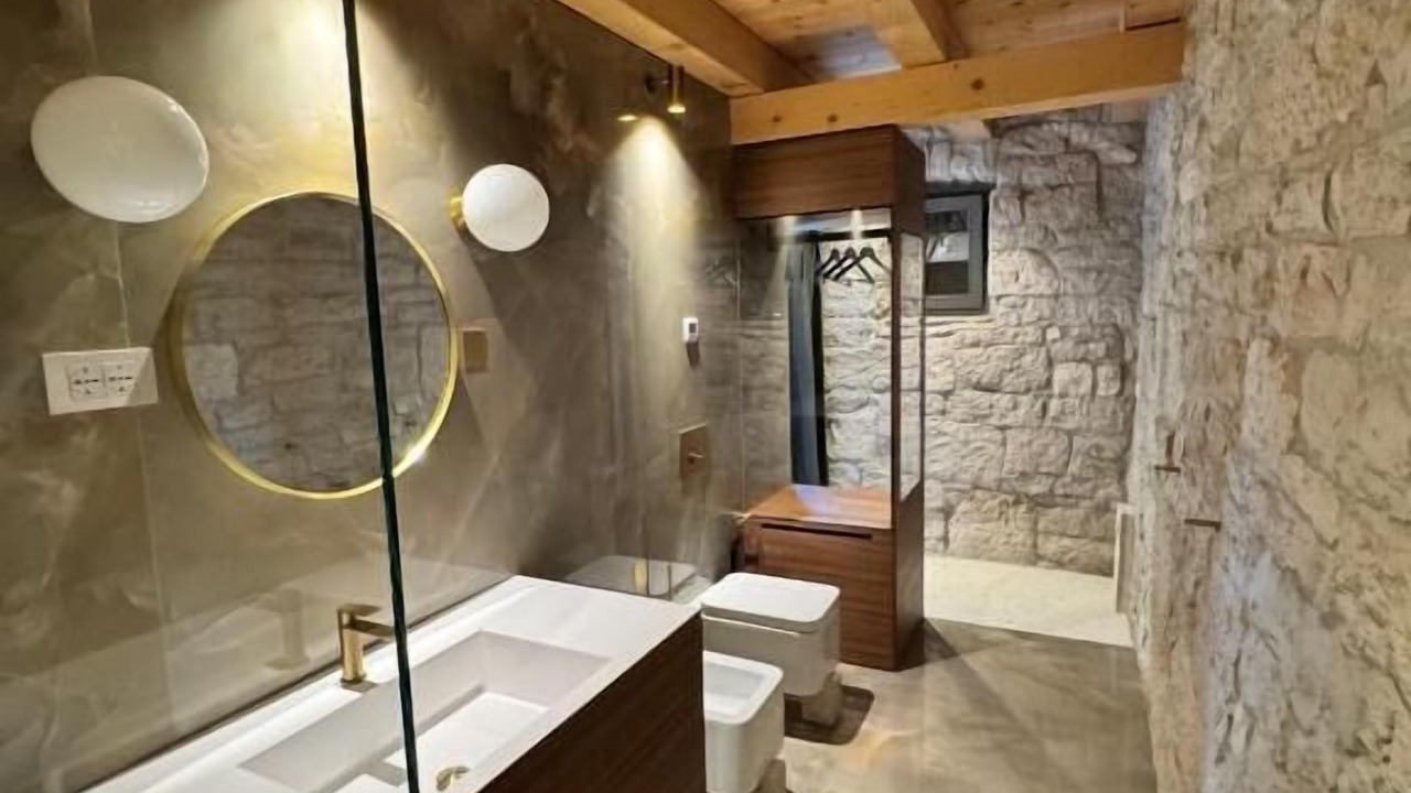 Photo of Bathroom in Tinjan