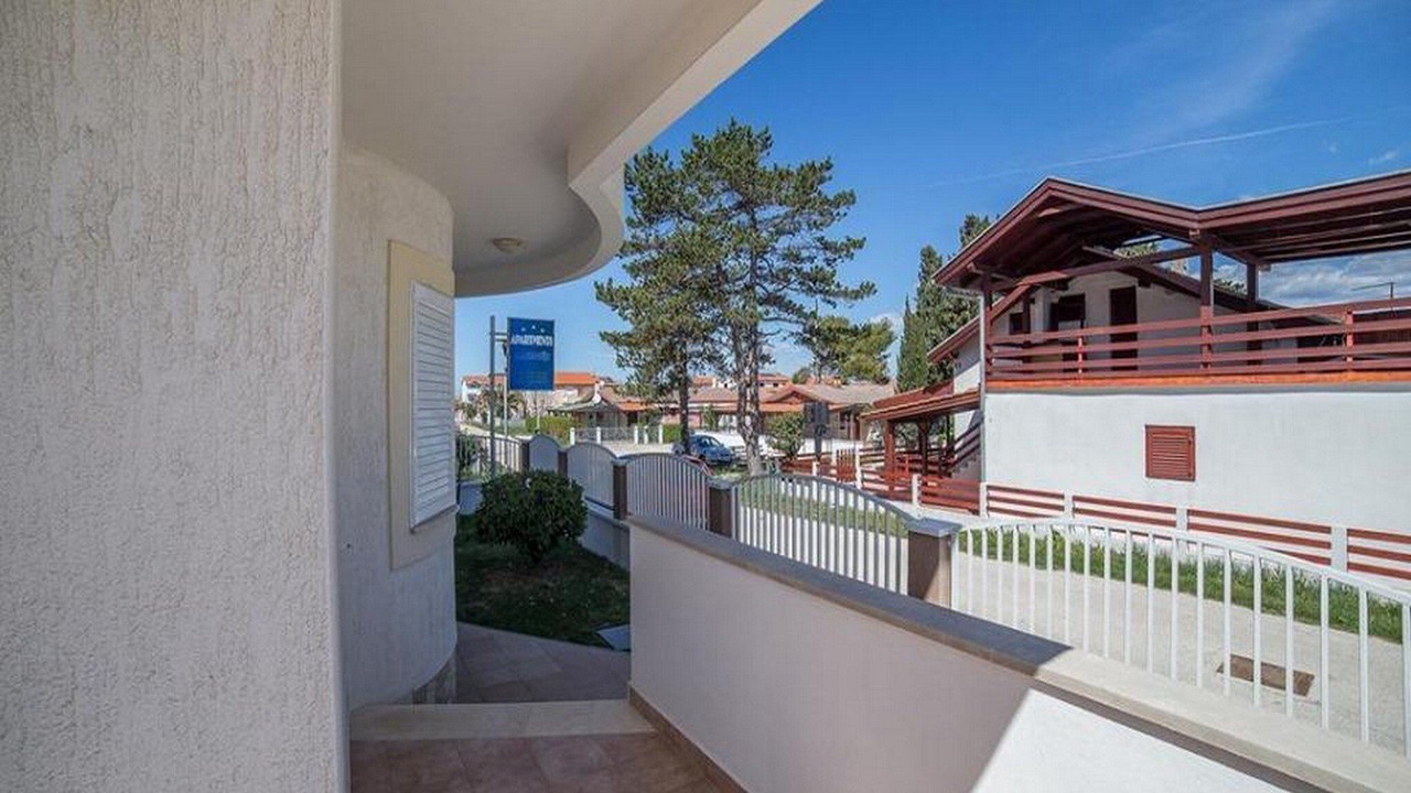Photo of Outdoor in Nin