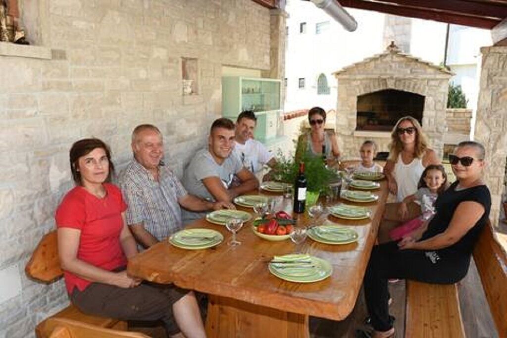 Photo of Outdoor in Stinjan