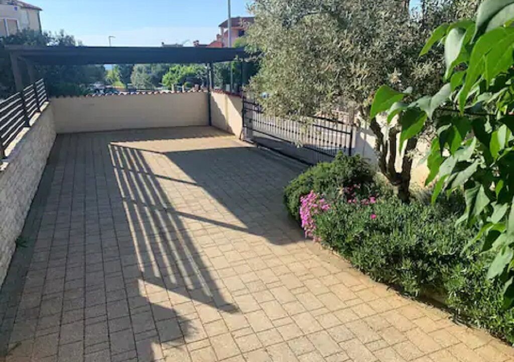 Photo of Outdoor in Stinjan