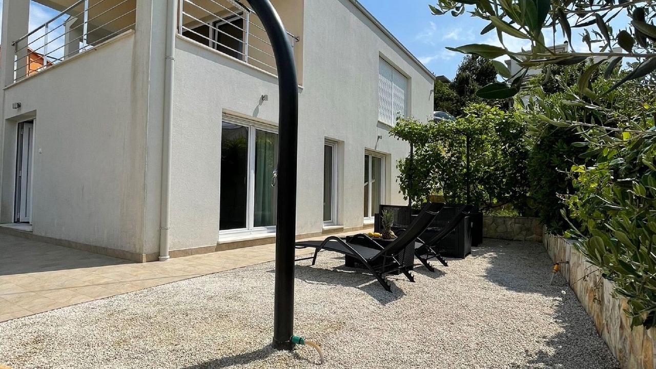 Photo of Patio Balcony in Mastrinka