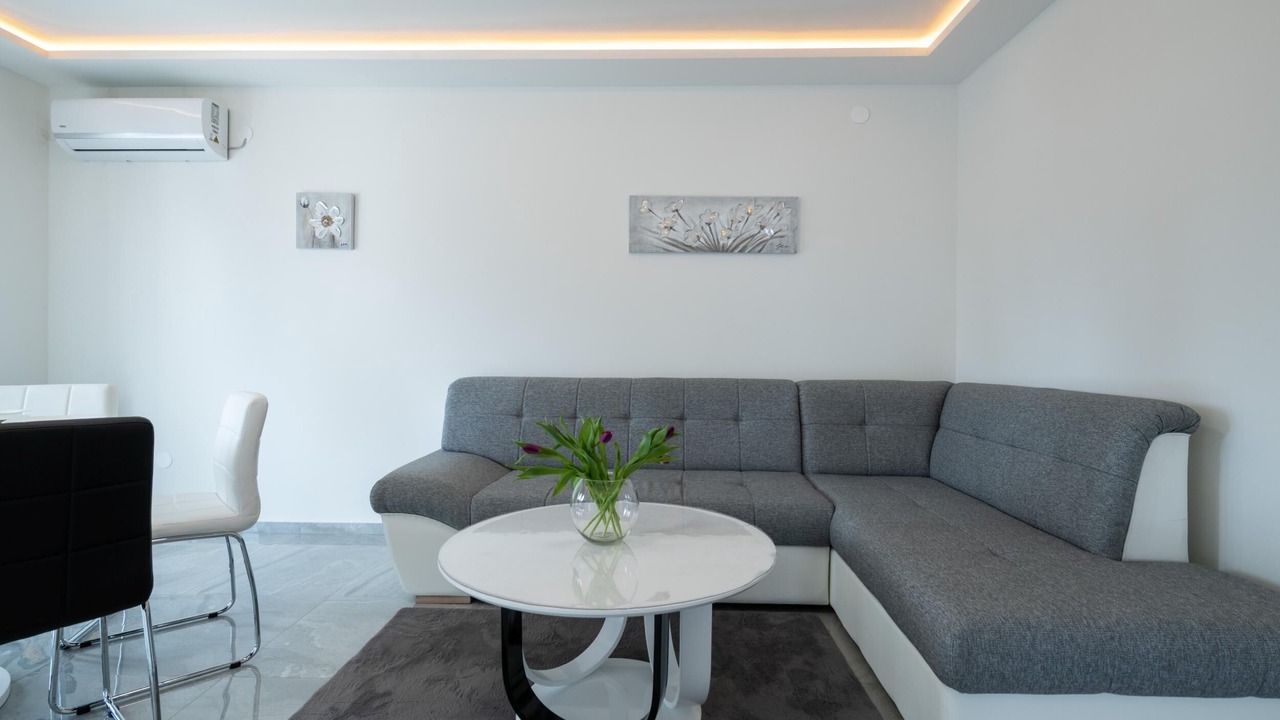 Photo of Livingroom in Mali Maj