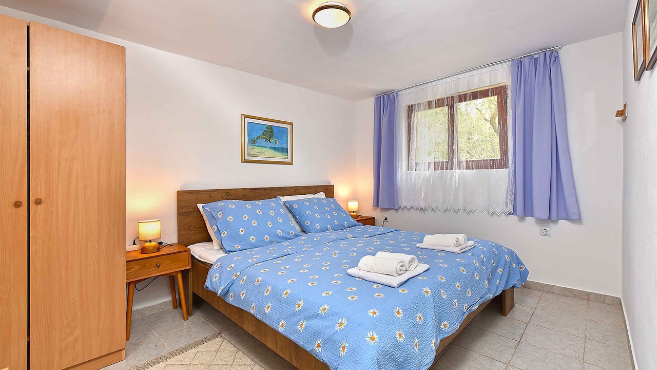 Photo of Bedroom in Gajana