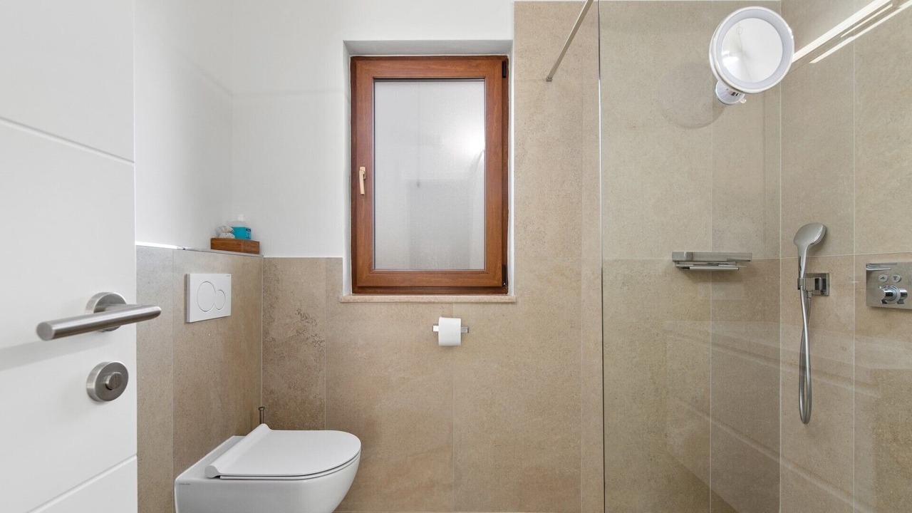 Photo of Bathroom in Frata