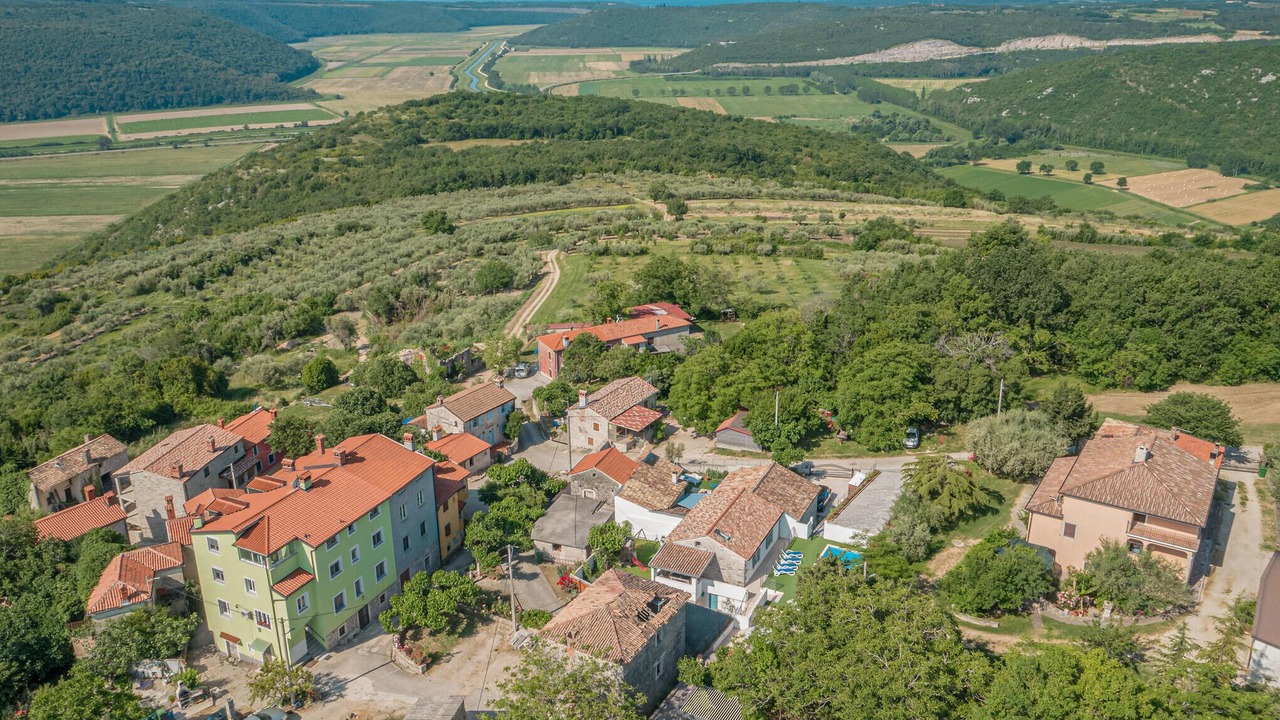 Photo of Others in Buje