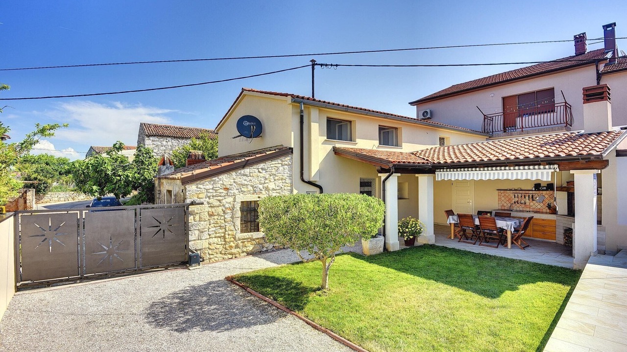 Photo of Outdoor in Valtura