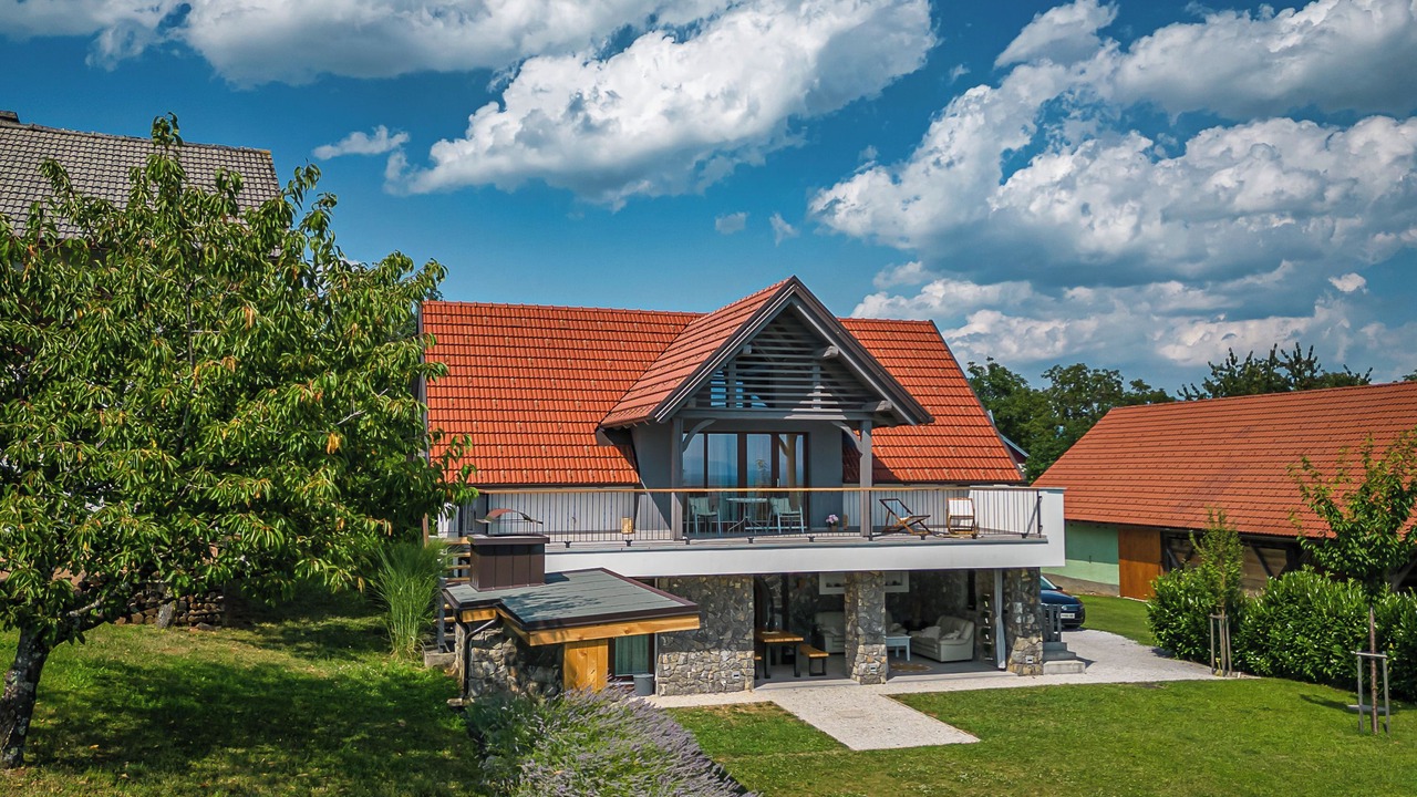 Photo of Outdoor in Semic
