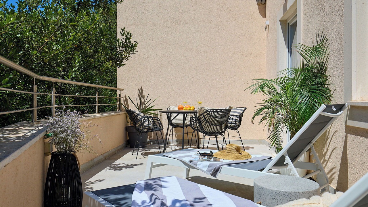 Photo of Outdoor in Pile