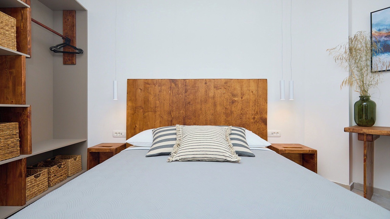 Photo of Bedroom in Pile