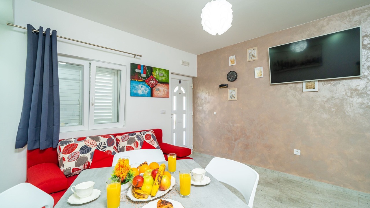 Photo of Livingroom in Molunat