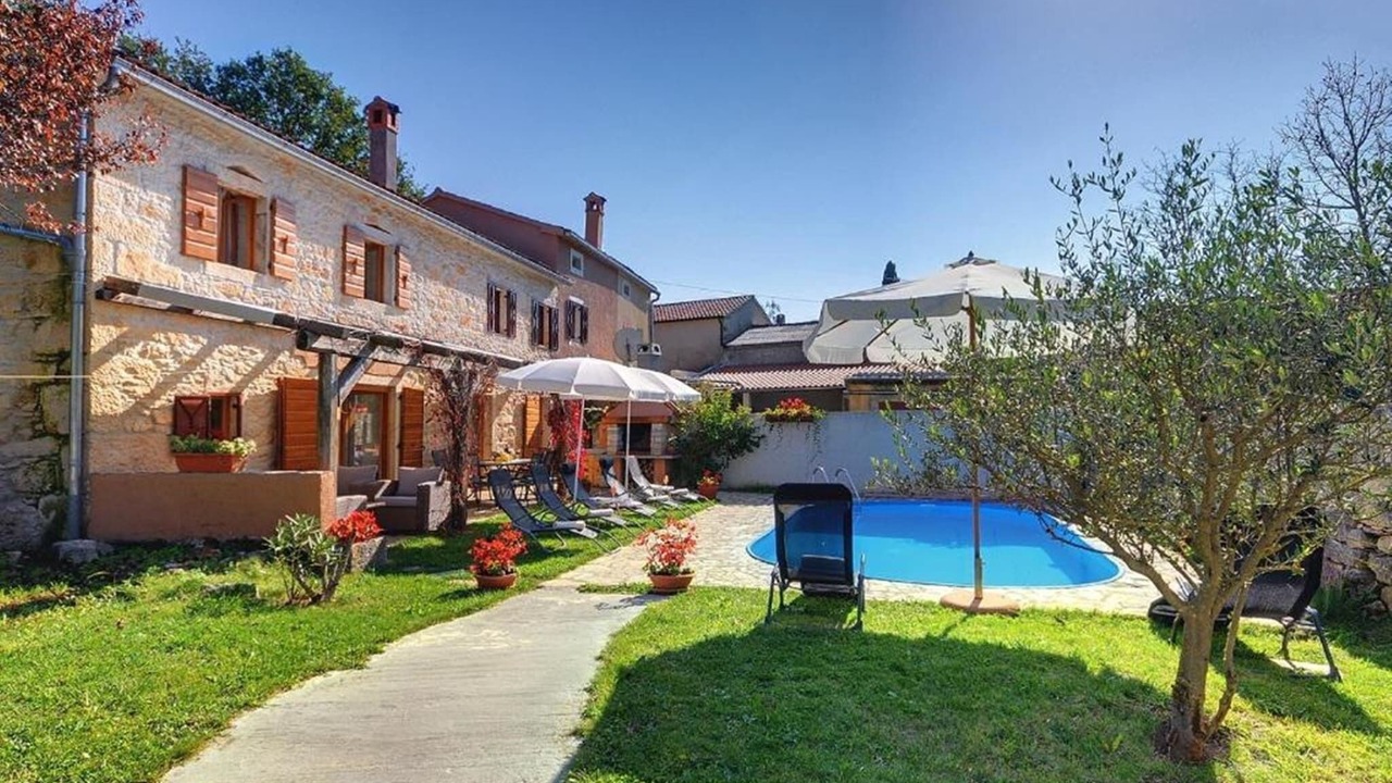 Photo of Outdoor in Gracisce
