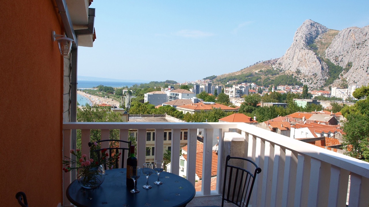 Photo of Others in Omis