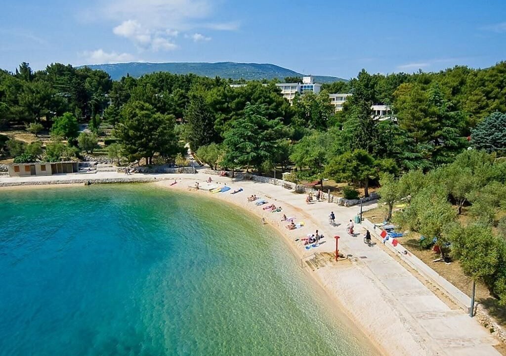 Photo of Others in Cres
