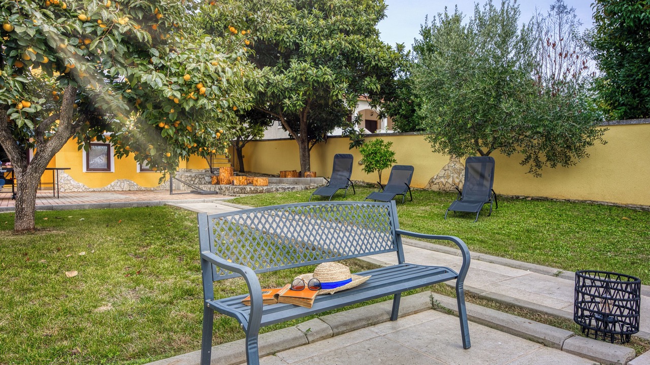 Photo of Patio Balcony in Zbandaj