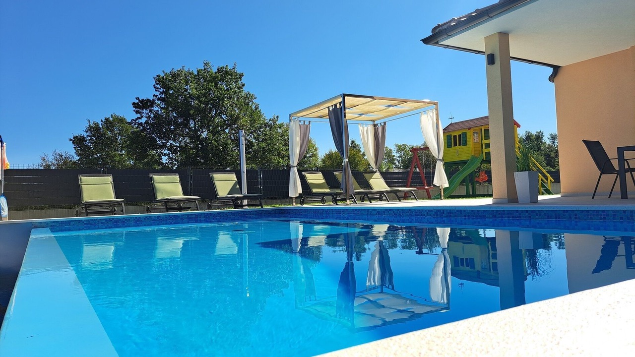 Photo of Outdoor in Zminj