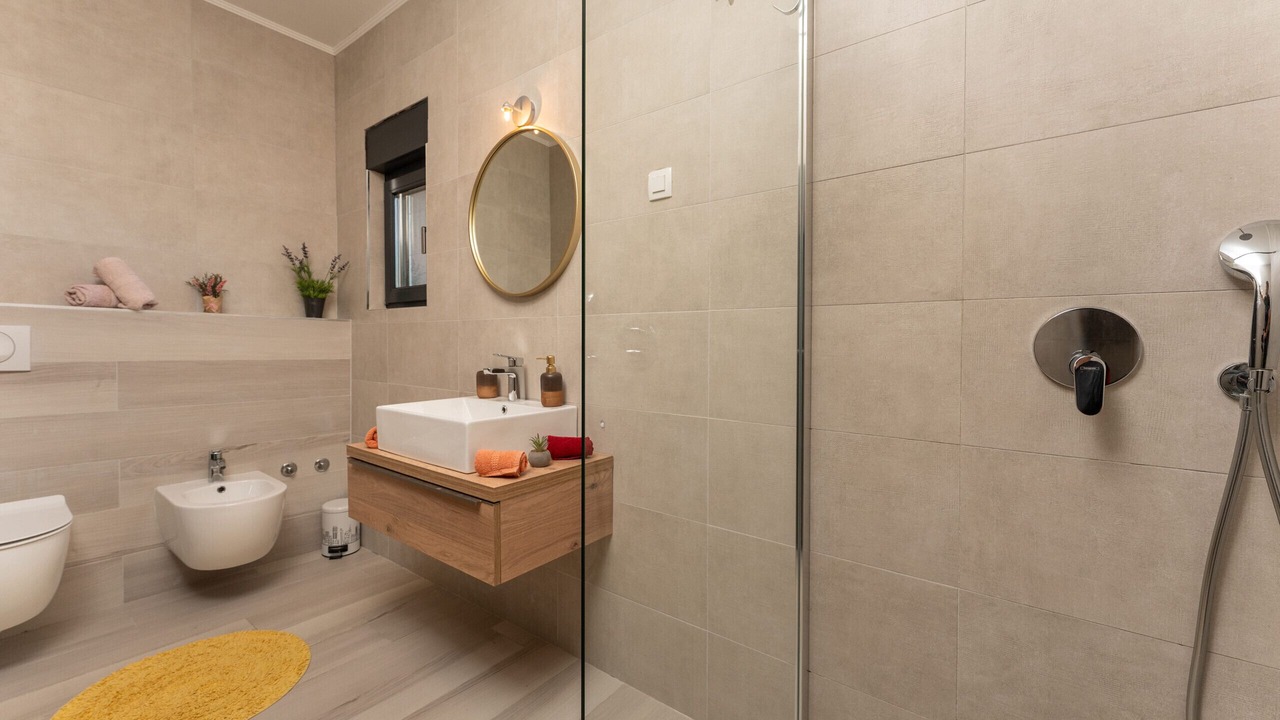 Photo of Bathroom in Vir