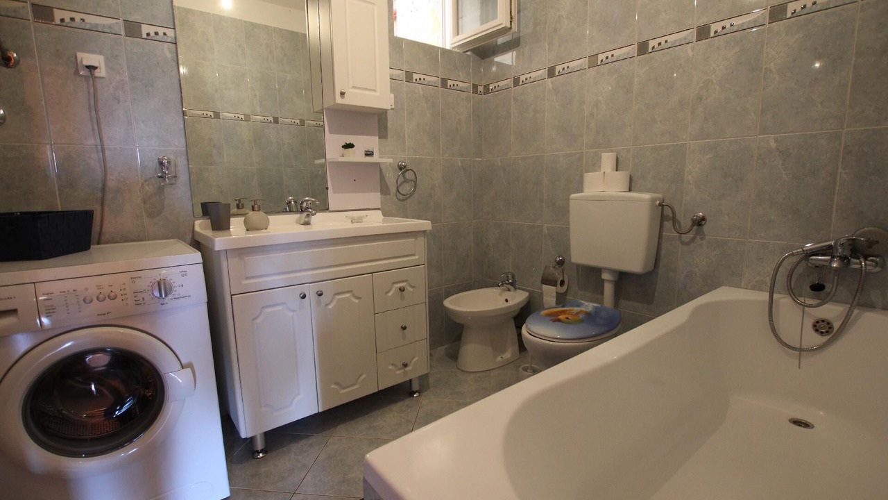 Photo of Bathroom in Rubesi